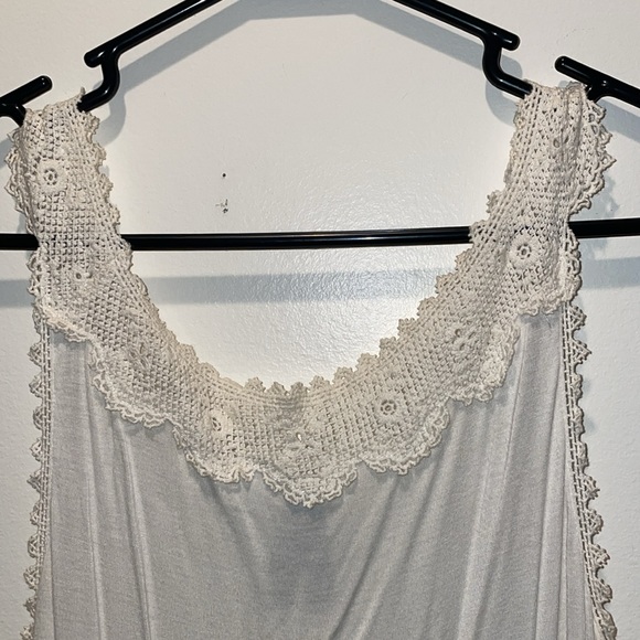 White Tank Top with Lace Trimmed Straps - Picture 6 of 7